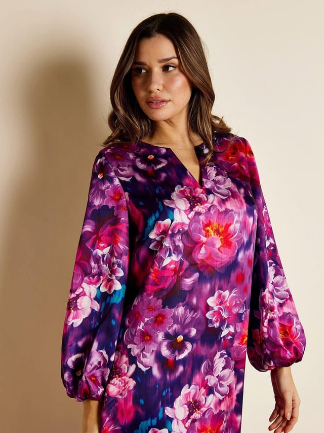 GWD by GEORGE W. DAVIES GWD by GEORGE W. DAVIES Women's GWD Mila Floral Print Midi length Satin Kaftan in Magenta - 2