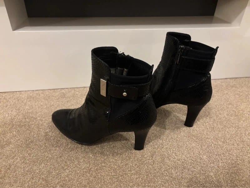 Russell & Bromley Russell & Bromley Ruby Dry Aquatalia black patent boots - size 5
