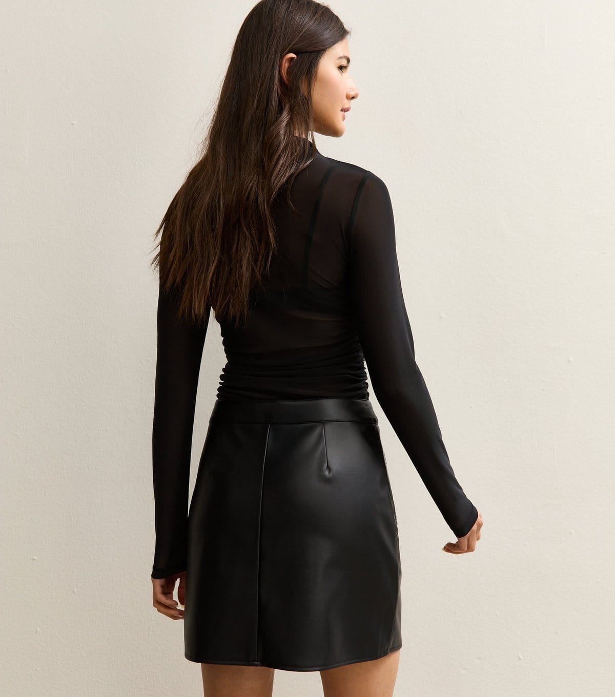 New Look Women's Black Faux Leather Zip Detail Mini Skirt New Look - 4