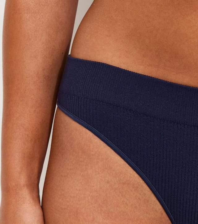 New Look Women's Navy Seamless Ribbed Thong New Look - 3