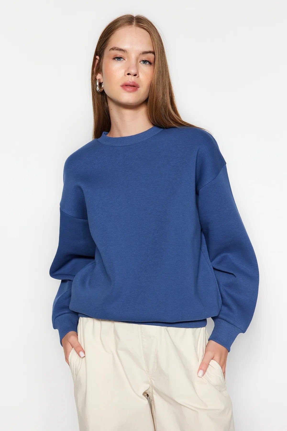 HOXTON GAL HOXTON GAL Women's Thick Fleece-Lined Regular Fit Crew Neck Sweatshirt in Indigo - 2