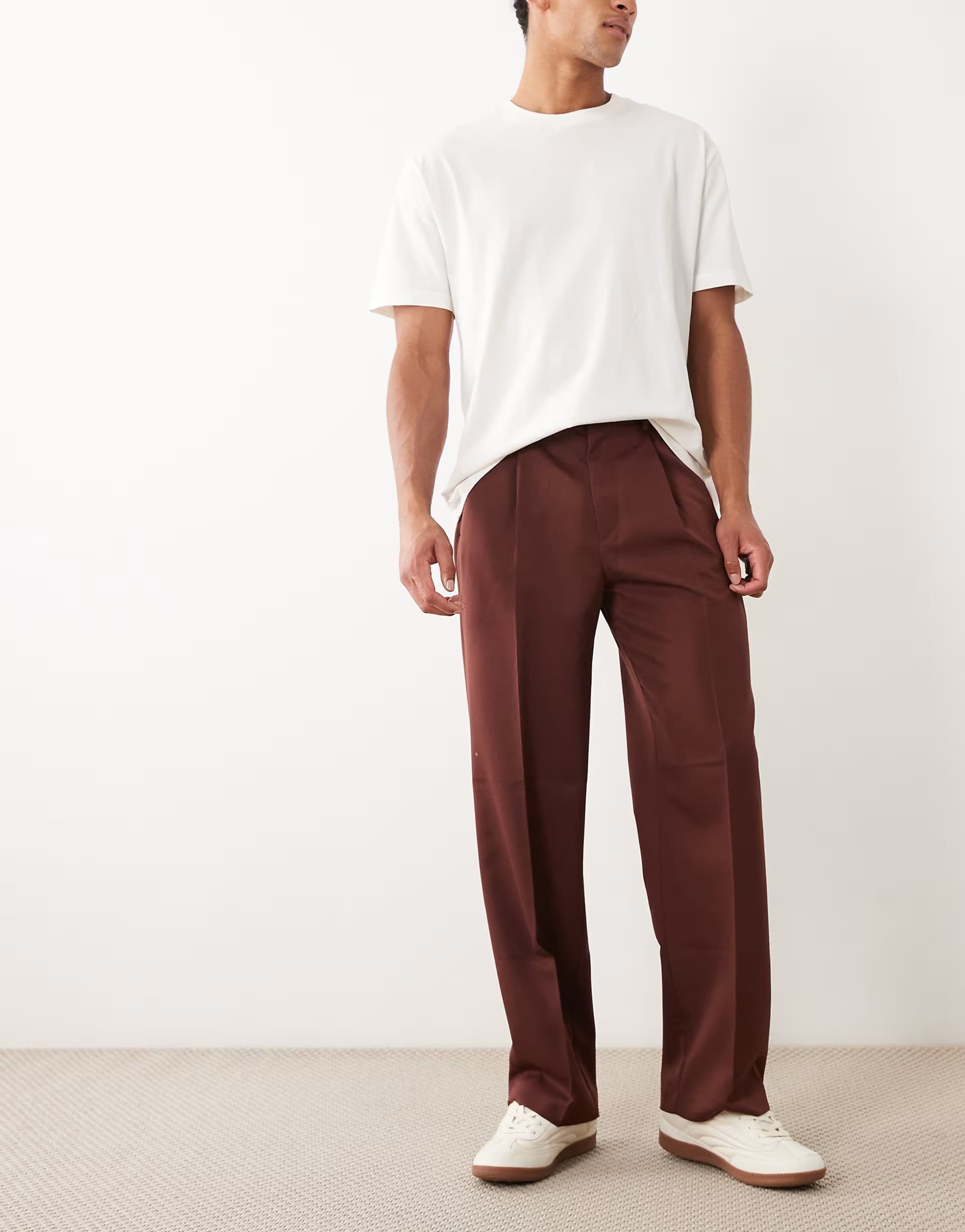 ASOS ASOS DESIGN smart pleated wide leg trousers in burgundy