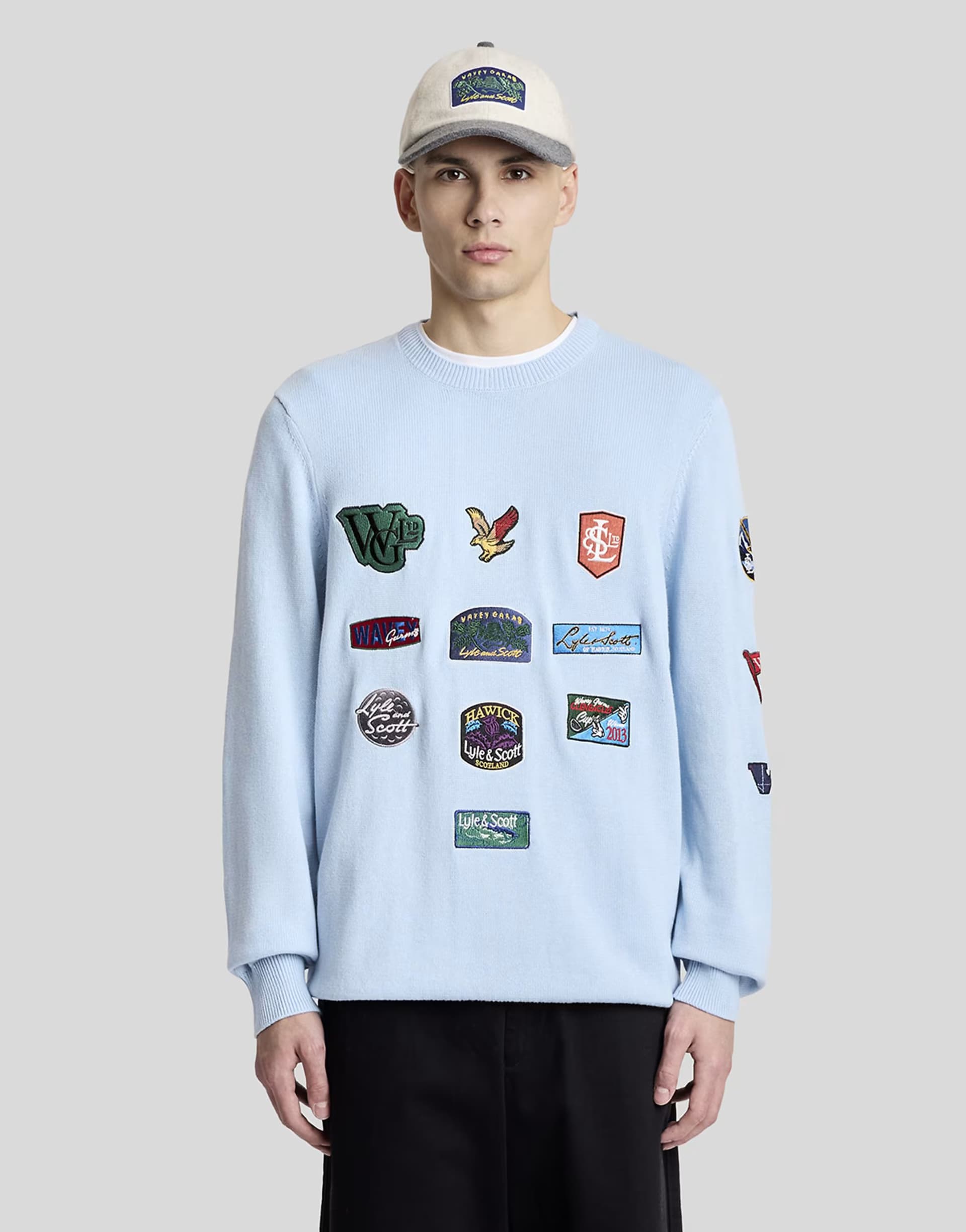 ASOS Lyle & Scott Mid knits cotton linen embroidered jumper in z750 home blue