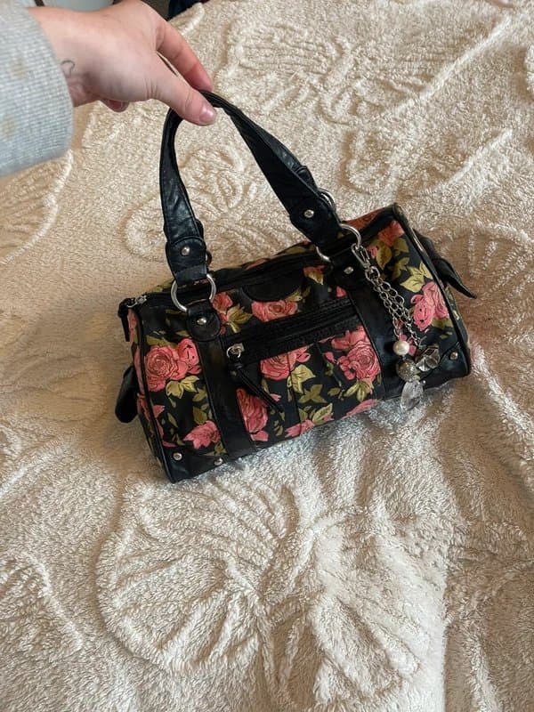 New Look pretty y2k floral old new look bag