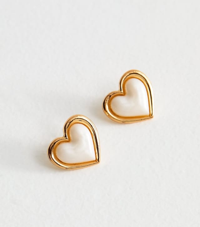 New Look Gold Tone Contrast Centre Puff Heart Shape Studs New Look - 3
