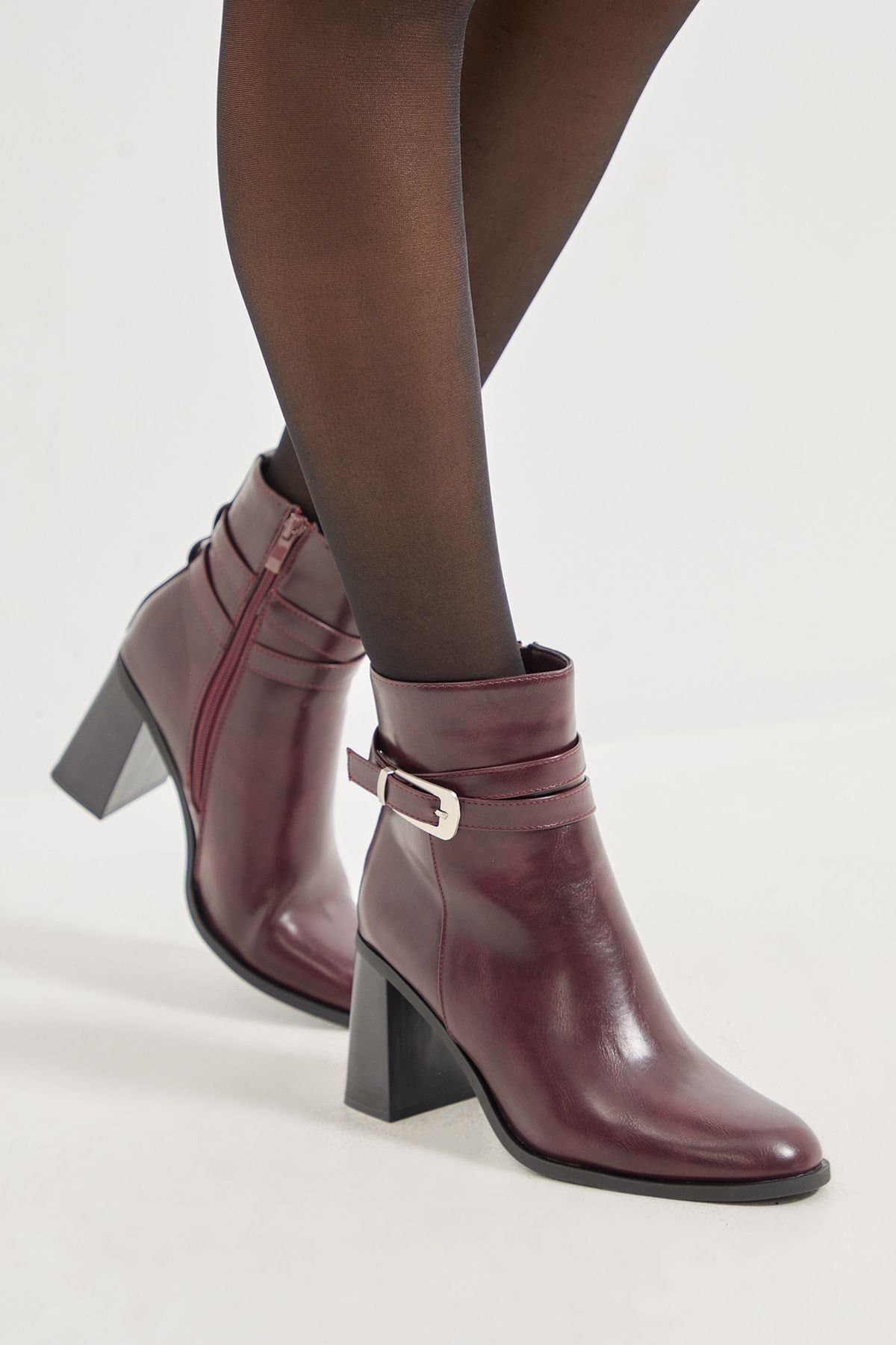 Wallis Wallis Women's Melisssa Faux Leather Buckle Detail Round Toe High Block Heel Ankle Boots in Burgundy