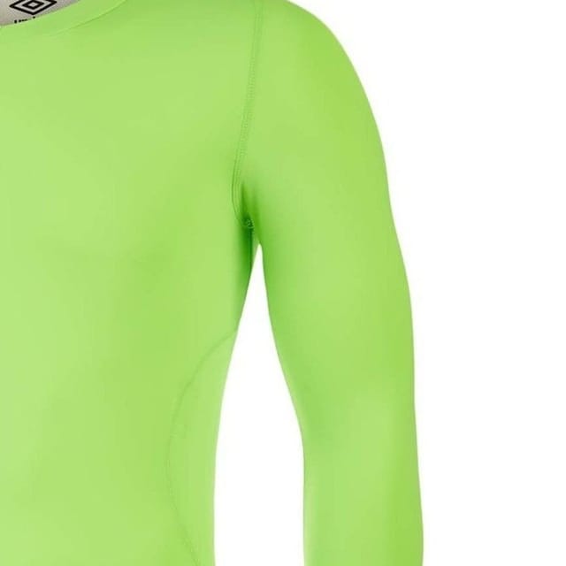 Umbro Umbro Men's Elite V Neck Base Layer Top in Green - 2