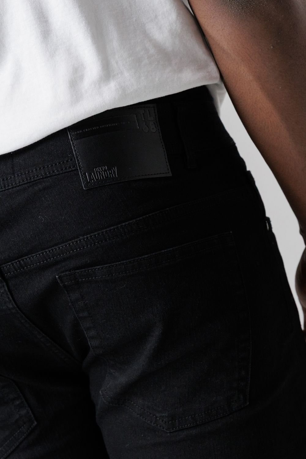 Tokyo Laundry Tokyo Laundry Men's Slim Fit Cotton Blend Jeans in Black - 4