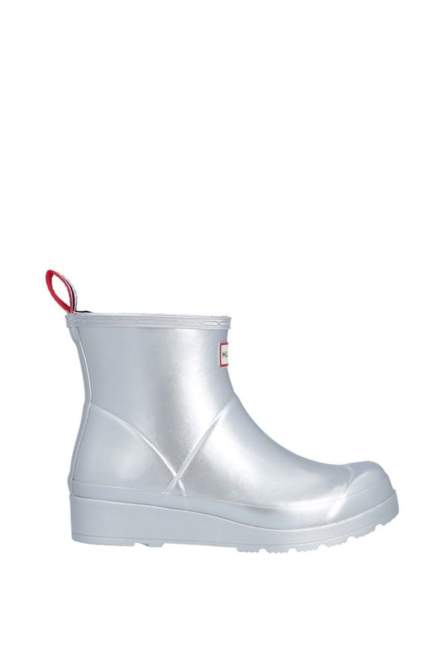 Hunter Hunter Women's Play Short Boot Metallic in Silver - 2