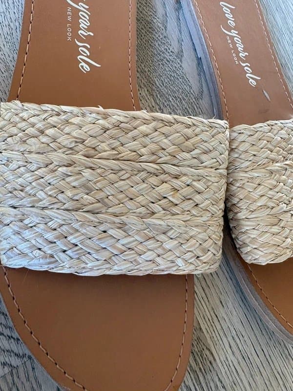 New Look New look straw effect flat sandals size 8/41