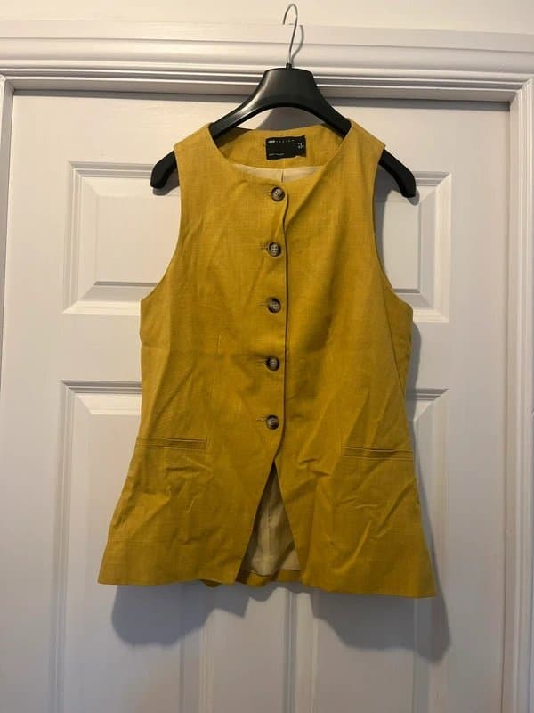 ASOS Design Yellow waistcoat
