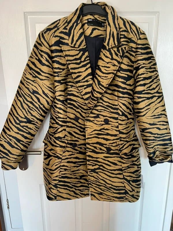 ASOS ASOS long animal jacket 8