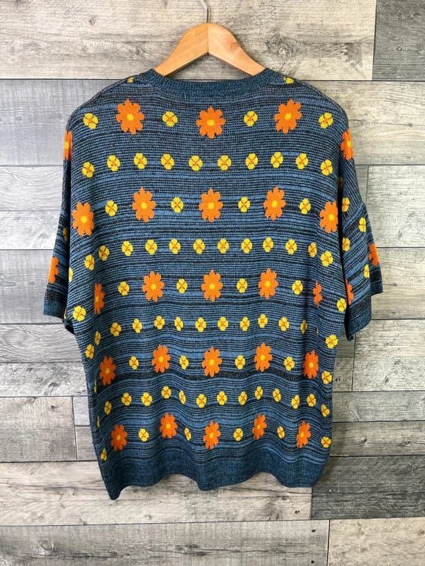 ASOS ASOS Mens Knitted T Shirt Size Large Blue Floral Funky Fun