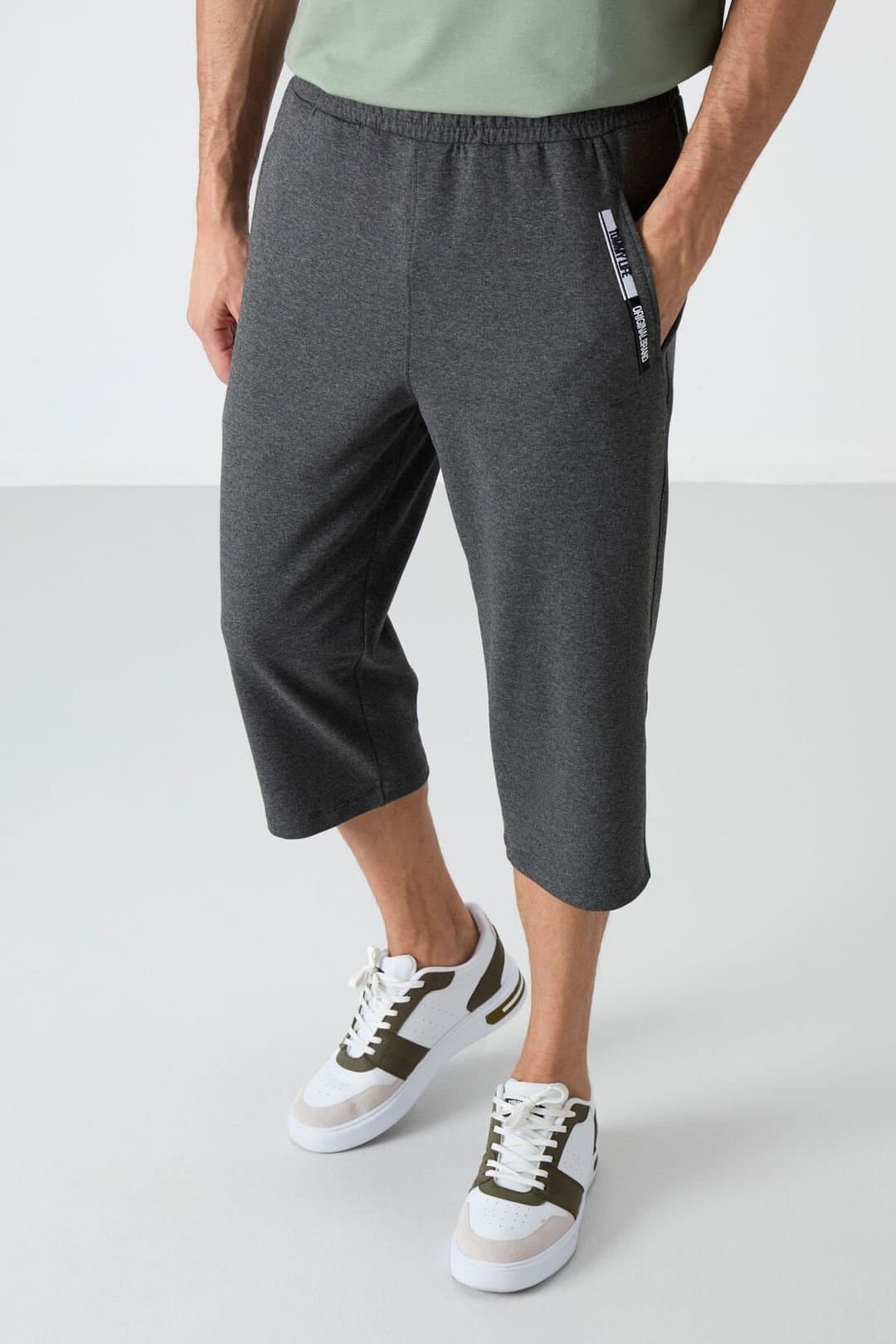 Tommy Life Tommy Life Men's Mid-Waist Capri Shorts in Charcoal