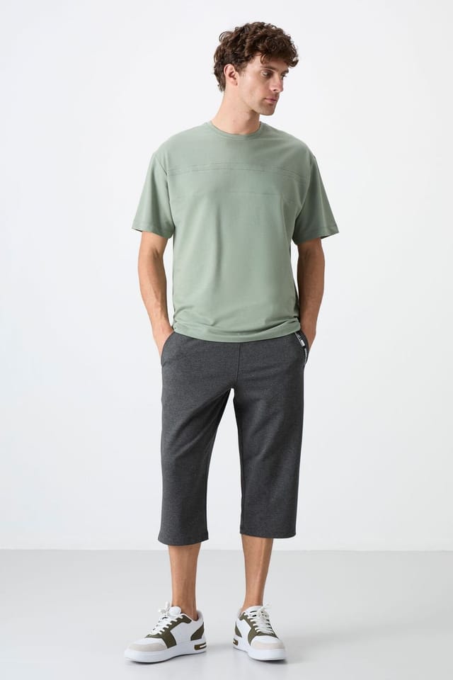 Tommy Life Tommy Life Men's Mid-Waist Capri Shorts in Charcoal - 2