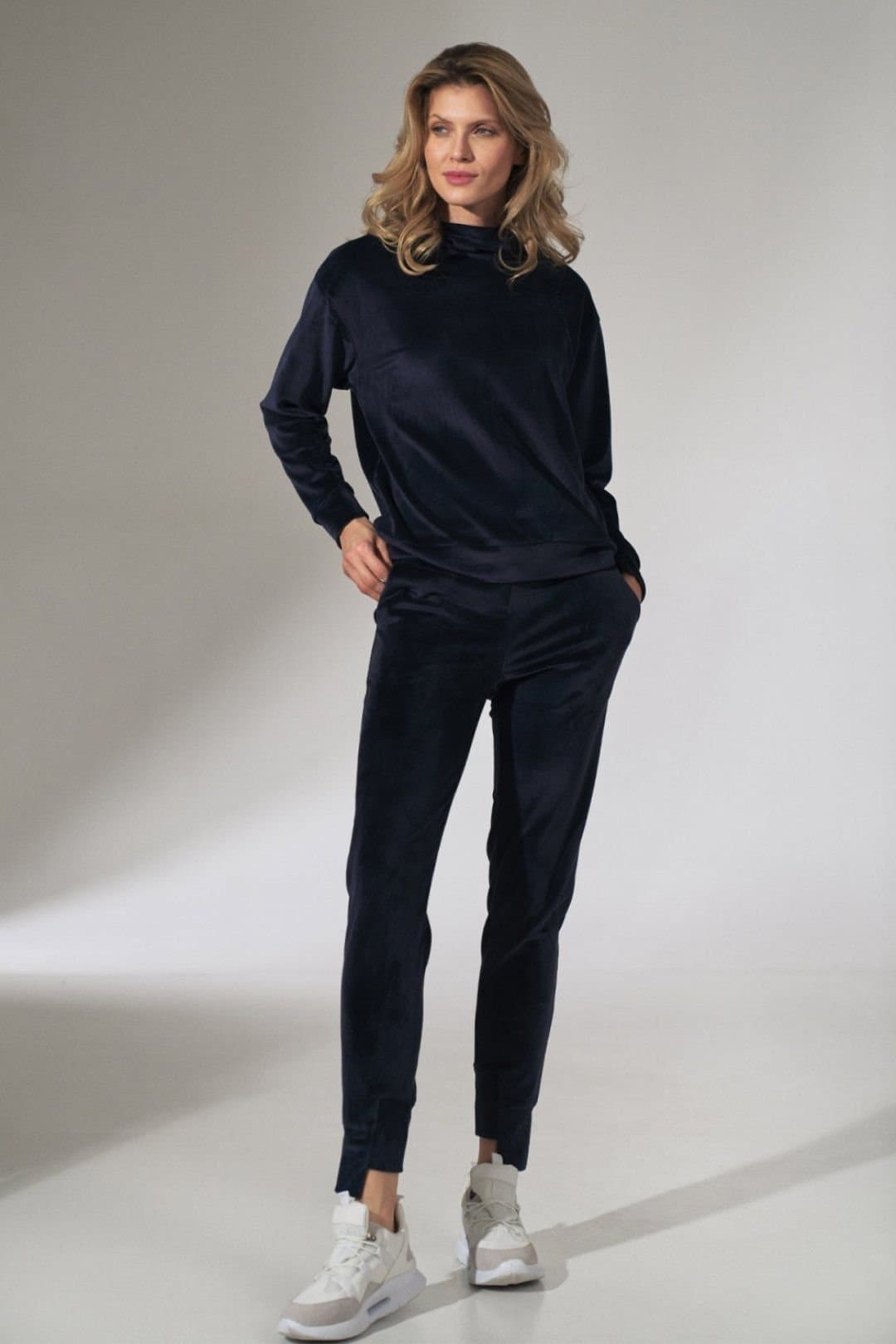 Love Lace Love Lace Women's Velour Sweatpants Drawstring Pockets Tapered Hem in Blue