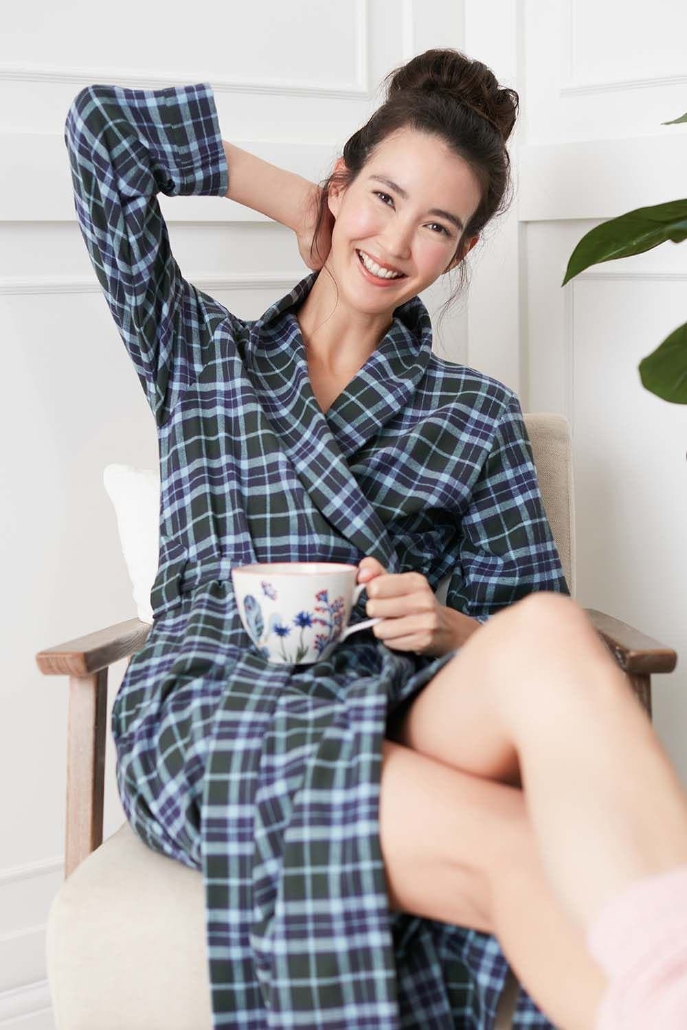 British Boxers British Boxers Women's 'Jura' Tartan Brushed Cotton Dressing Gown in Bottle Green