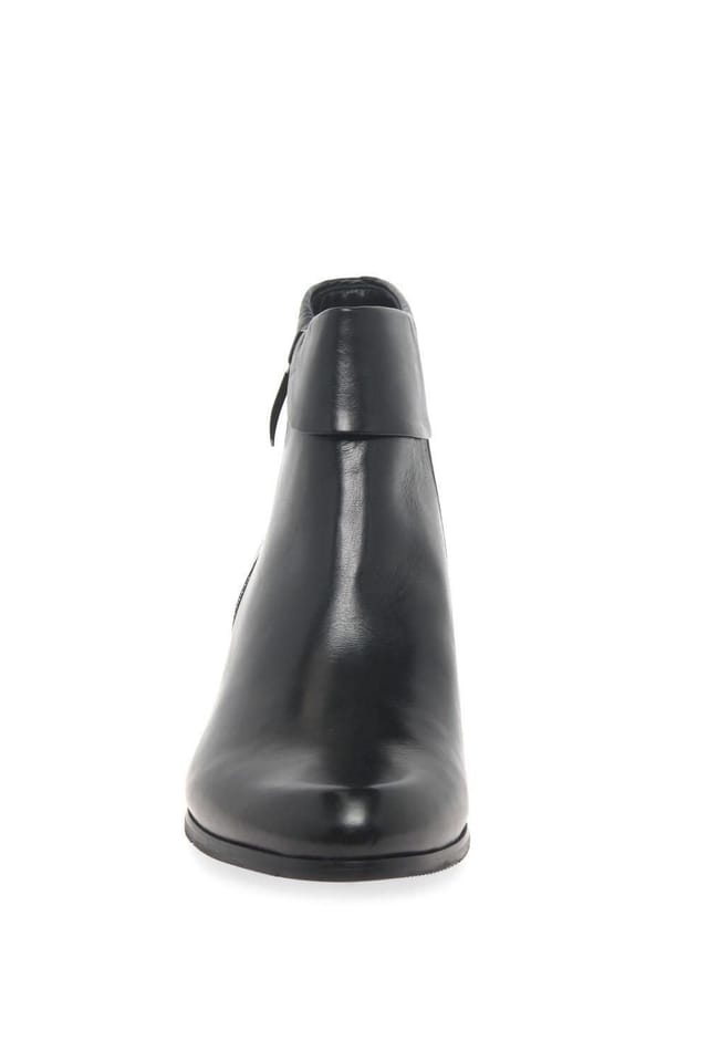 Regarde le Ciel Regarde Le Ciel Women's 'Stefany 03' Ankle Boots in Black - 2