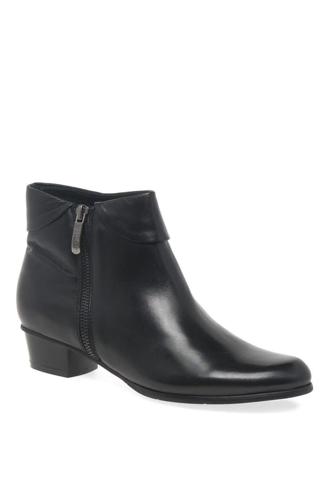 Regarde le Ciel Regarde Le Ciel Women's 'Stefany 03' Ankle Boots in Black - 3