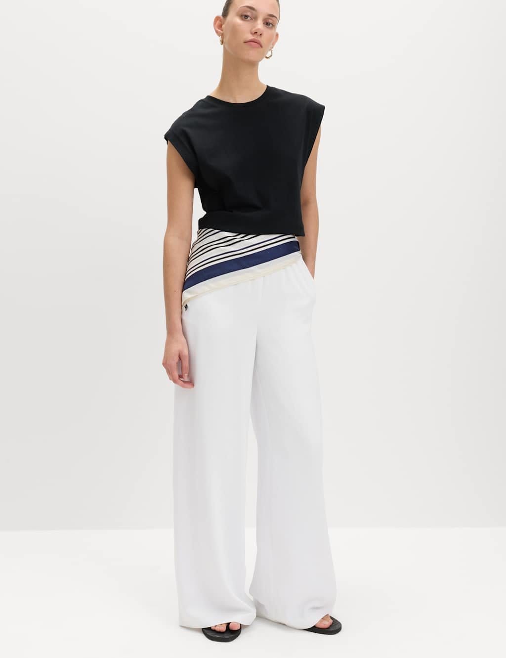 Marks & Spencer M&S Crepe Elasticated Waist Wide Leg Trousers White - 1