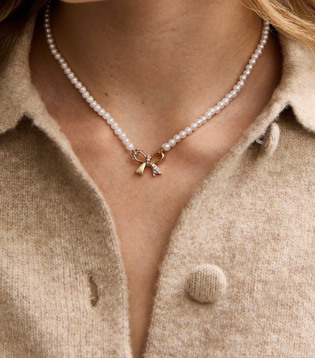 New Look Gold Tone Faux Pearl Diamante Bow Necklace New Look