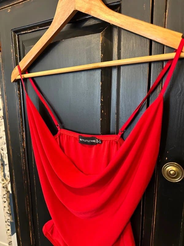PrettyLittleThing Pretty Little Thing size 8 Red bodysuit