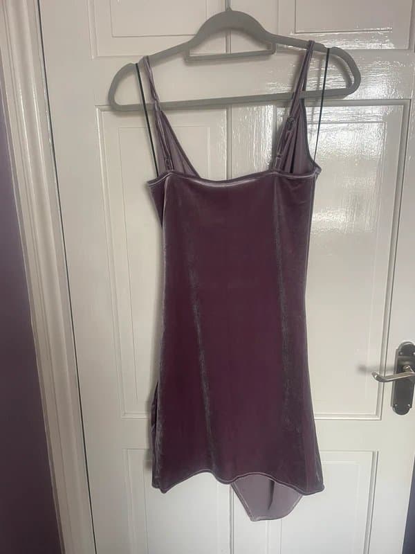 New Look Mauve velvet dress