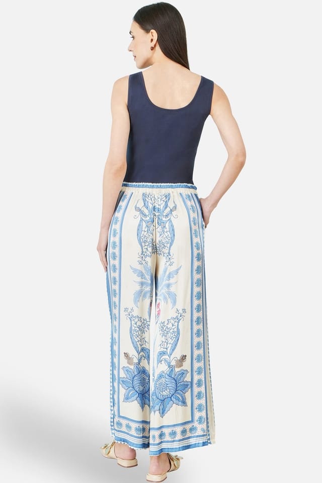 Yumi Yumi Women's Blue Satin Print Placement Relaxed Trousers in Baby Blue - 3