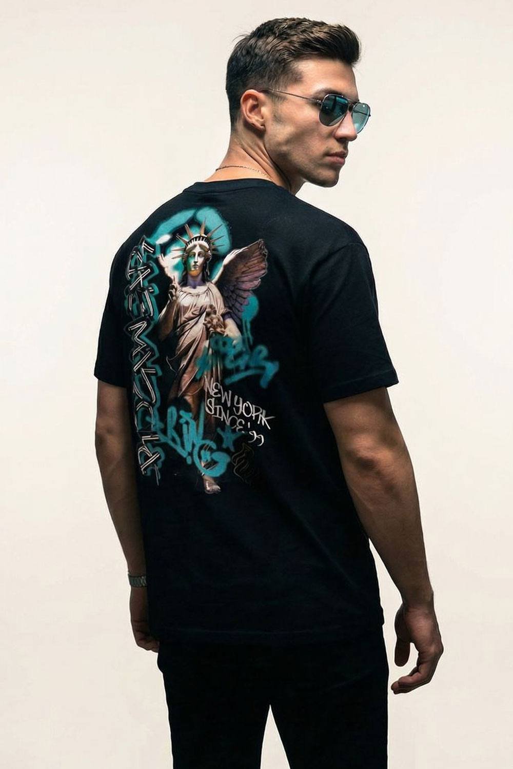 RocaWear Rocawear Men's Graffiti Statue T-Shirt in Black - 2