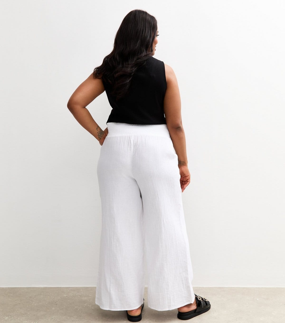 New Look Women's Plus Size White Shirred Waist Wide Leg Trousers Curves New Look - 4