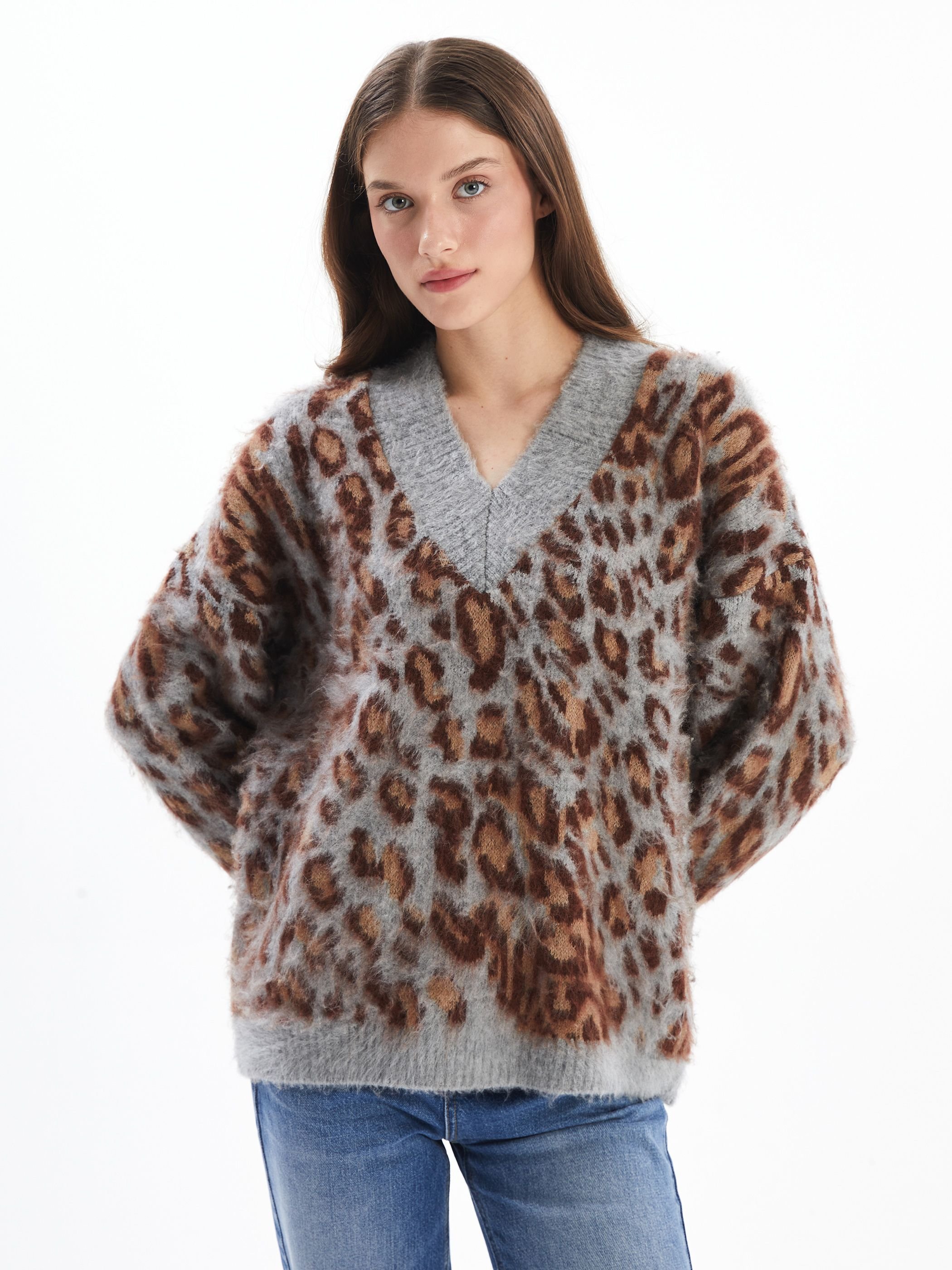 Dexia Dexia Women's V-Neck Leopard Print Long Sleeve Jumper - 2