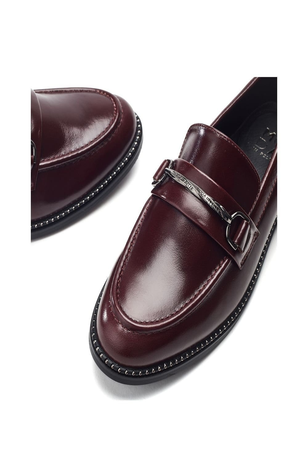 Moda in Pelle Moda In Pelle Women's 'Kinzey' Leather Loafers in Burgundy - 4