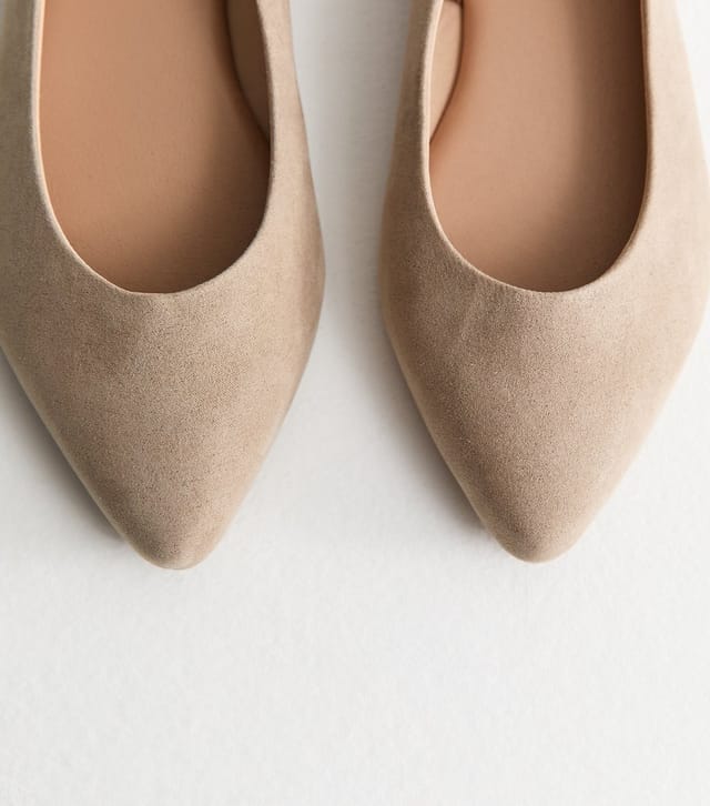 New Look Women's Extra Wide Fit Light Brown Faux Suede Pointed Pumps Vegan New Look - 3