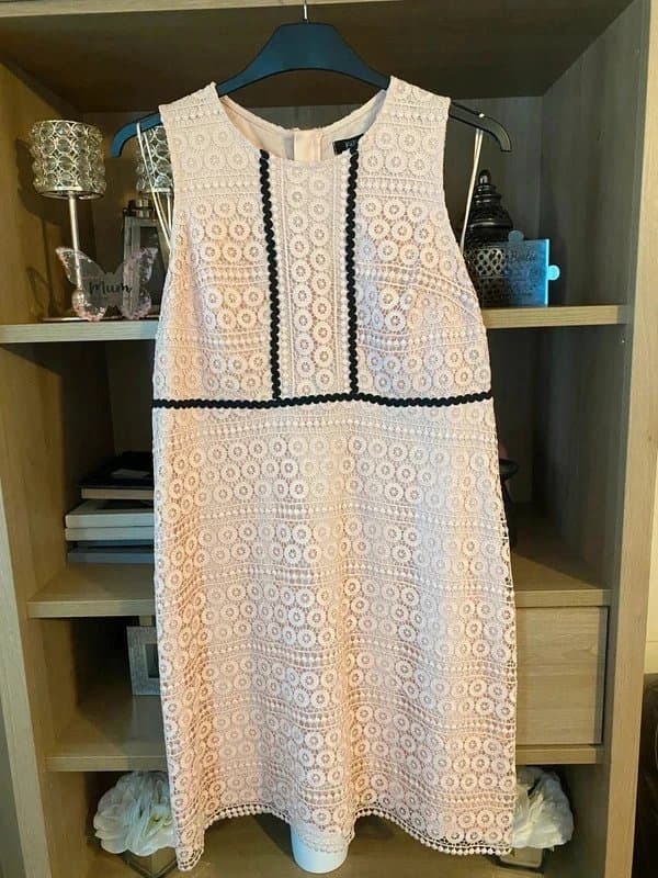 F&F 👗 F&F Salmon Pink Crochet Lace Dress Size 14 - Garden Party Glamour