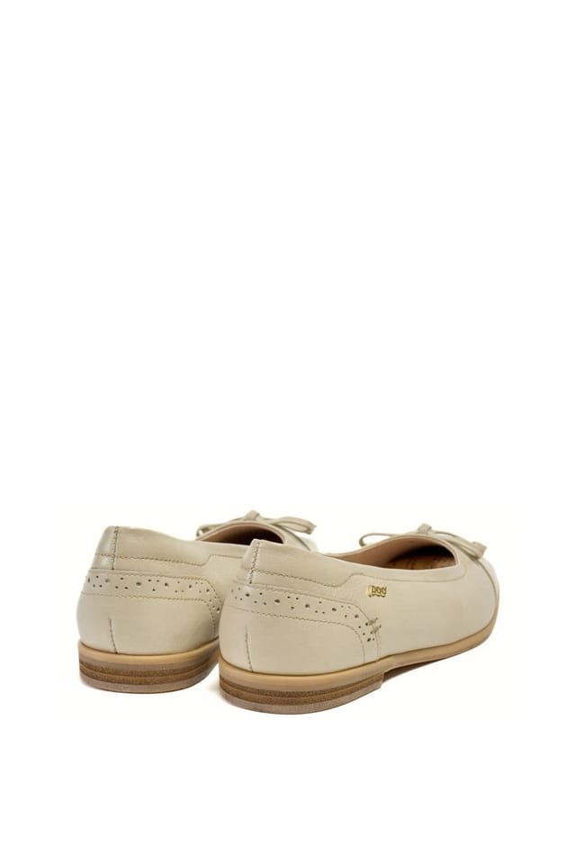 Pod Pod Women's Priya Ballet in Taupe - 2