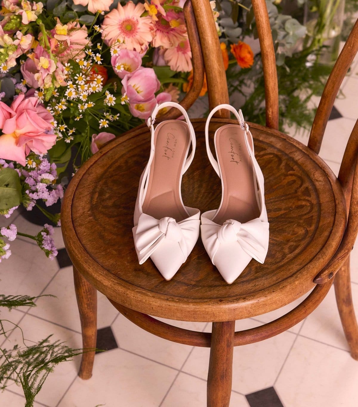 New Look Women's White Faux Leather Bow Slingback Court Shoes Vegan New Look - 1