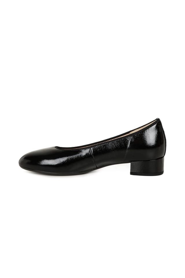 Gabor Gabor Women's 'Betty' Court Shoes in Black - 2