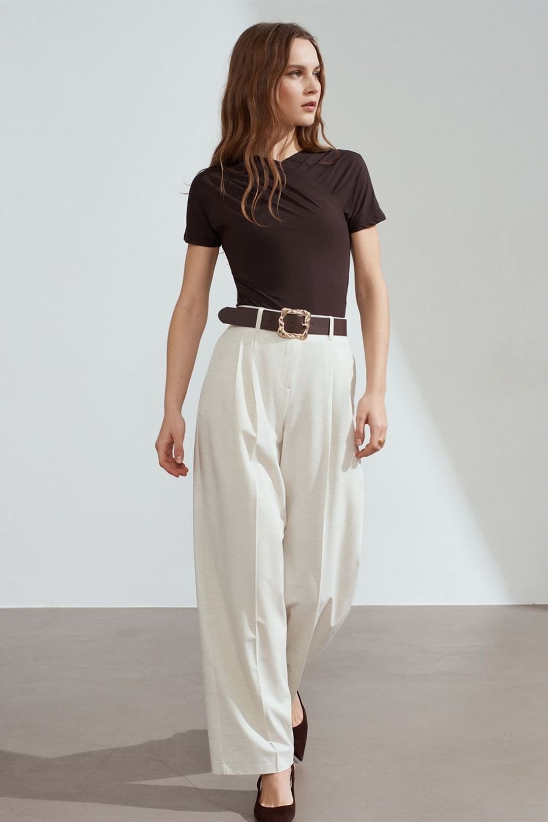 Dilvin Dilvin Women's Belted Wide-leg Palazzo Trousers in Cream - 4