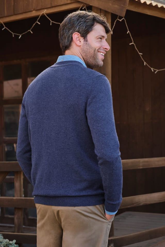 WoolOvers WoolOvers Men's Cashmere & Merino V Neck Cardigan in Dark Blue - 3