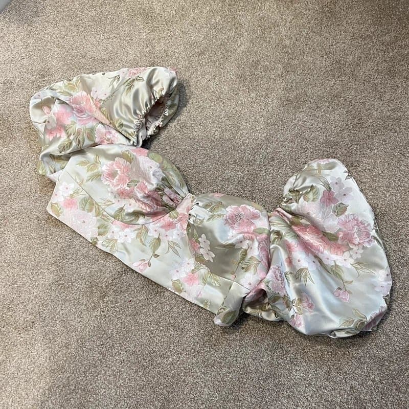 ASOS ASOS Luxe Tulip Floral Puff Sleeve Crop Top   Size 18