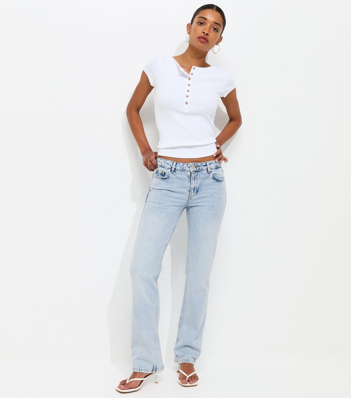 New Look Women's Light Blue Low Rise Straight Leg Jeans New Look