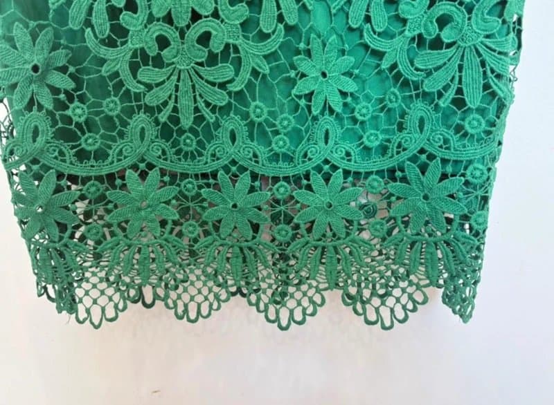 Paper Dolls Women's Crochet green dress size 6 paper dolls Brand New without tags