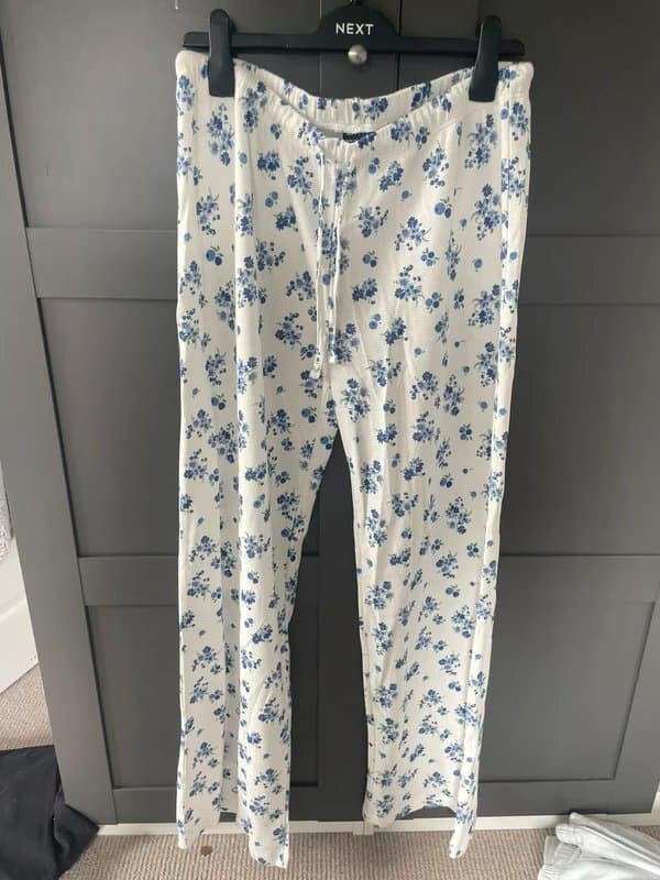 ASOS Design Blue floral summer trousers