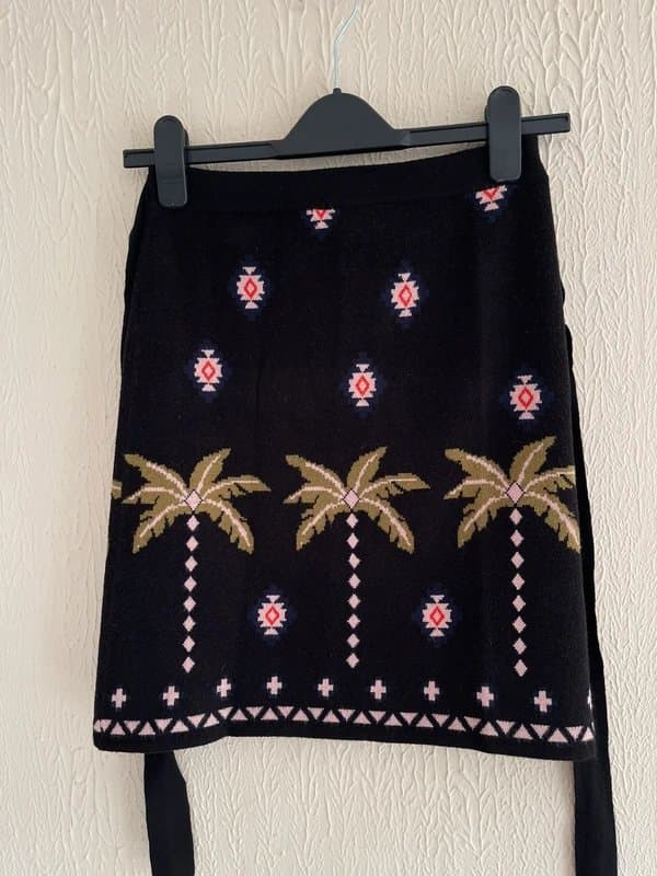 Never Fully Dressed Never fully dressed Midight Havana mini wrap skirt size M