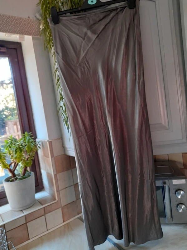 Topshop Topshop grey satin feel maxi skirt size 14