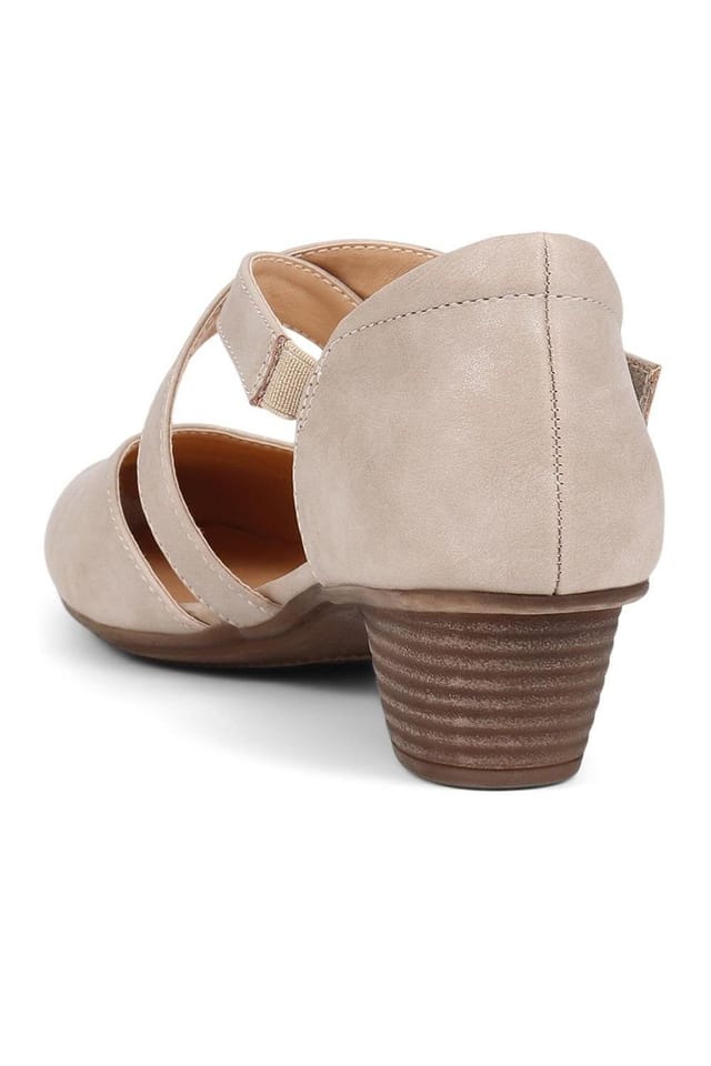 Pavers Pavers Women's Low-Heeled Court Shoes in Beige - 3