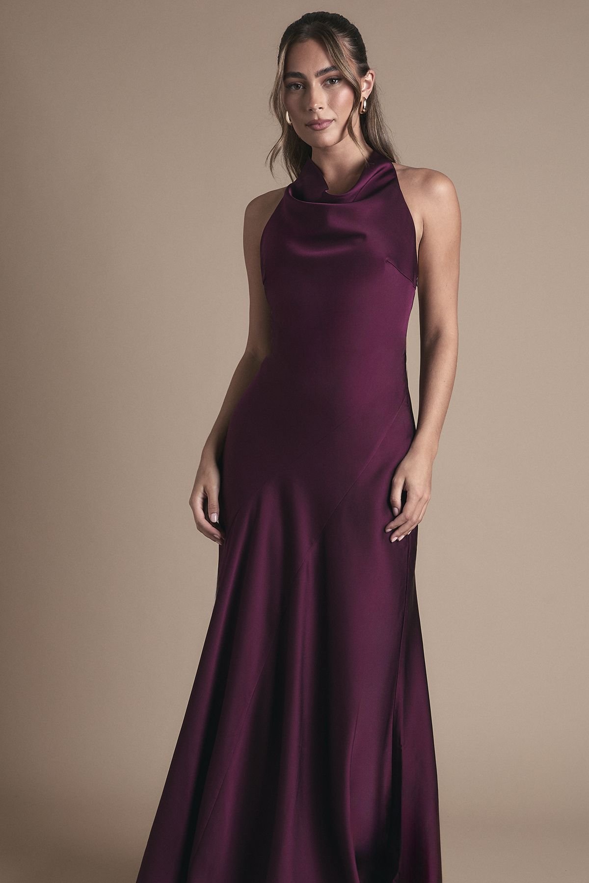 Oasis Oasis Women's Cowl Halterneck Satin Maxi Bridesmaid Dress in Grape - 3