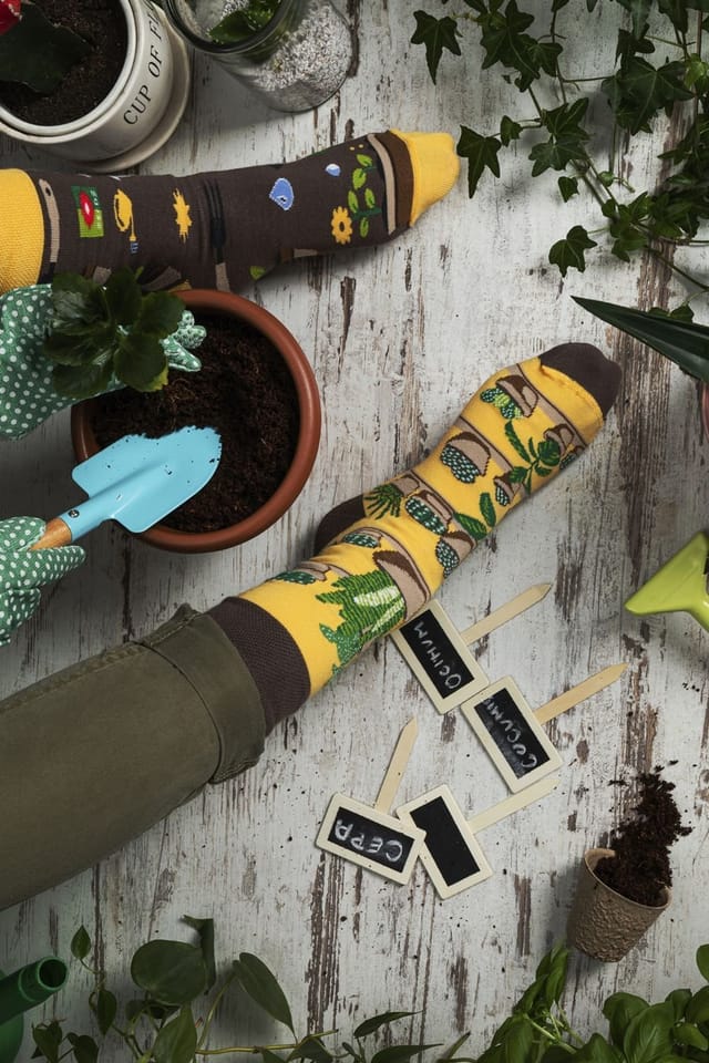 SPOX SOX SPOX SOX Men's 1 Pack Mismatched Novelty Odd Socks - Gardening - 3