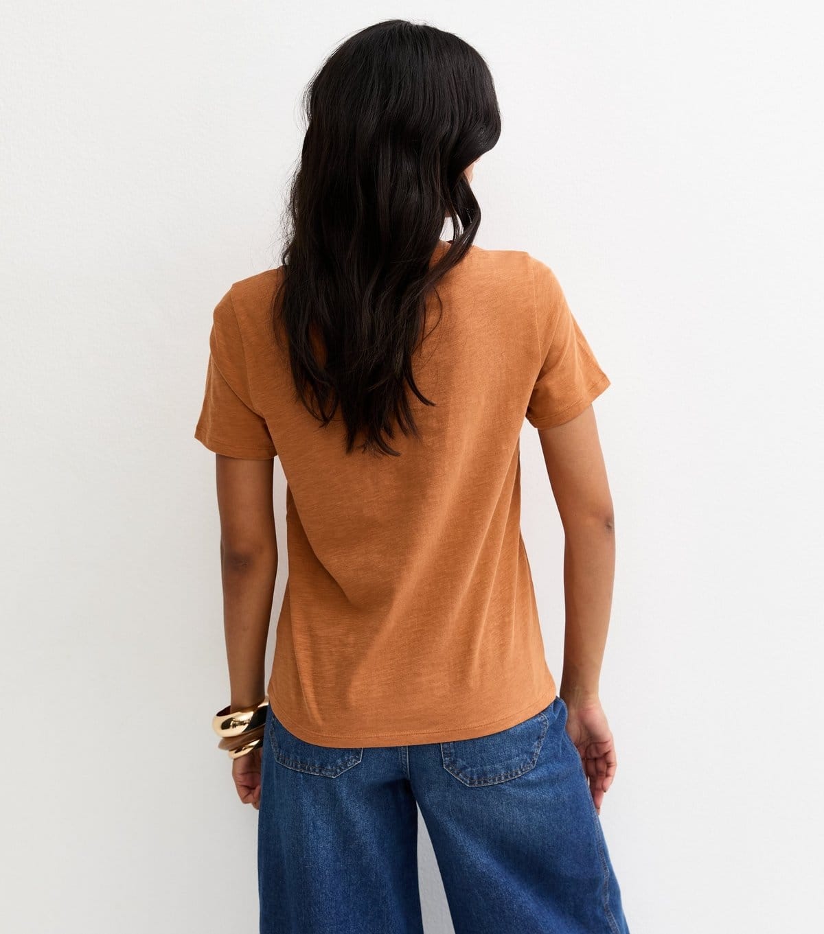 New Look Women's Tan Cotton V Neck T-Shirt New Look - 4