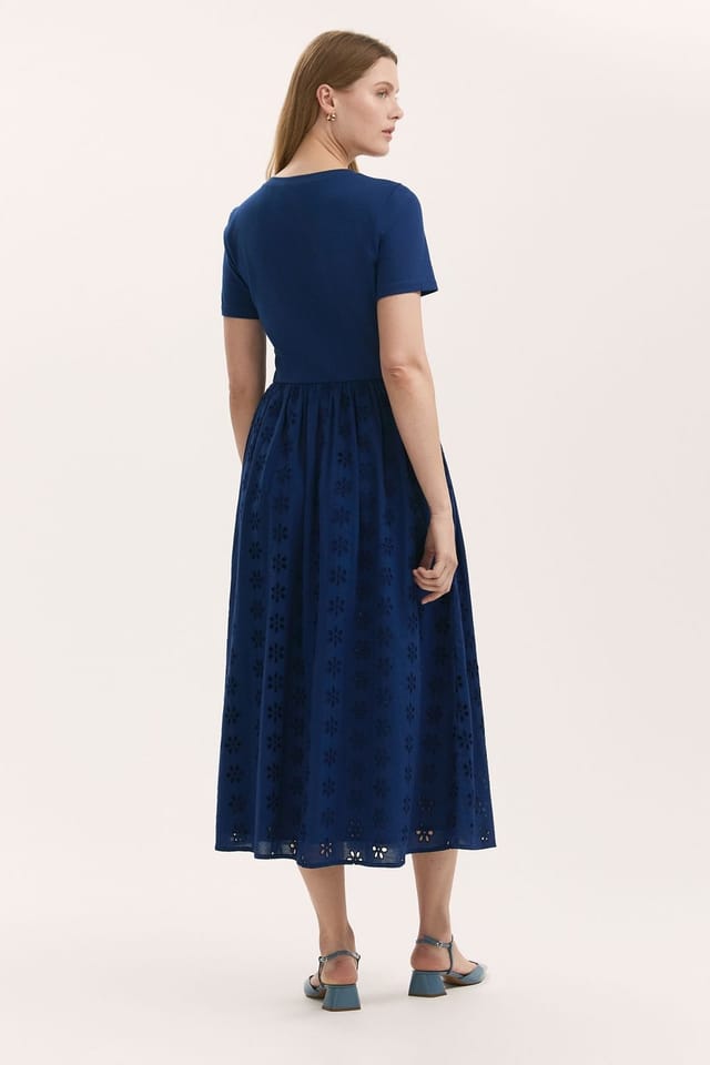 Finery London Finery London Women's Brea Embroidered Cotton Rich Midi Dress in Royal - 3